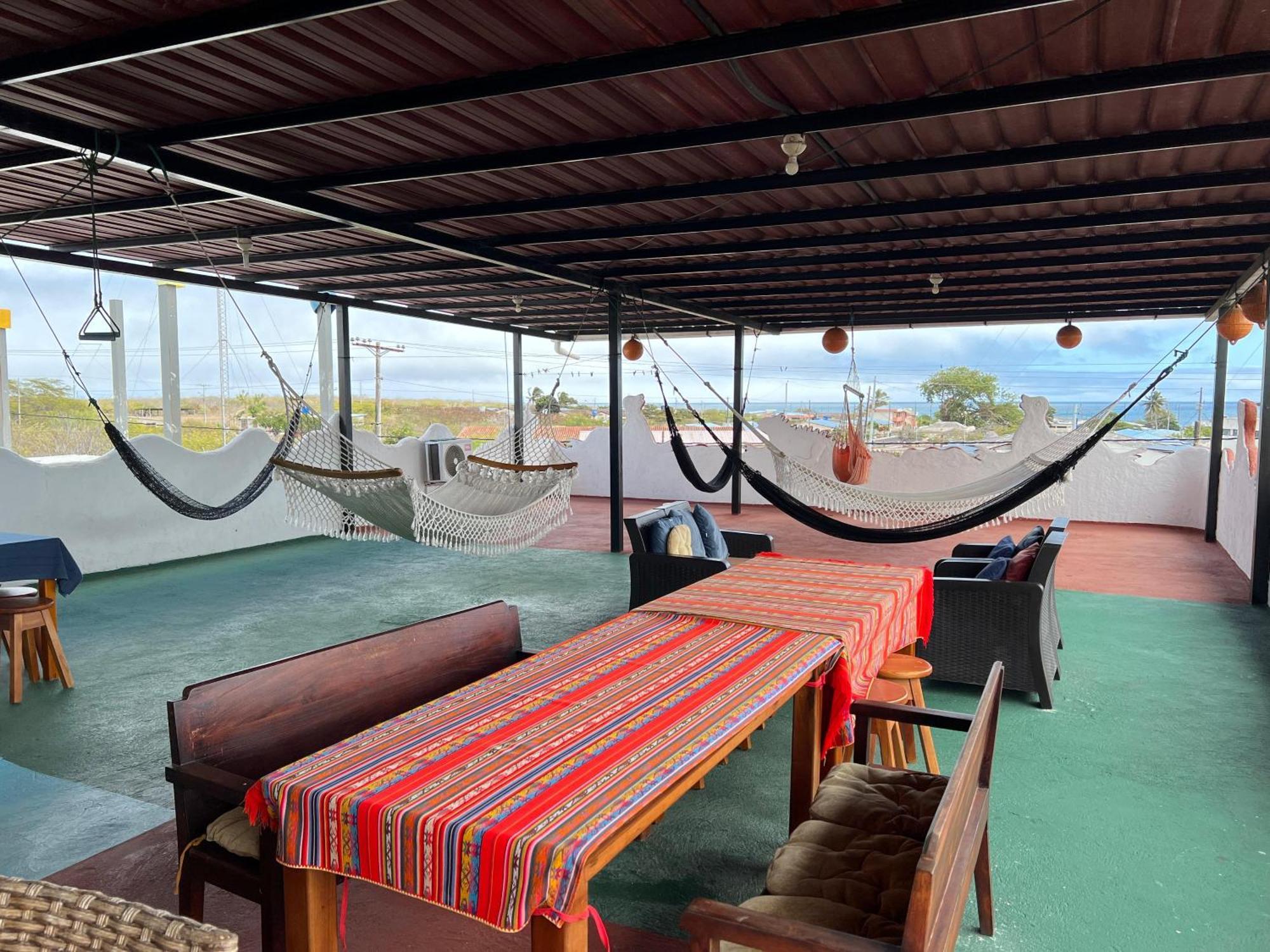 Hostal Cattleya Puerto Baquerizo Moreno Exteriör bild