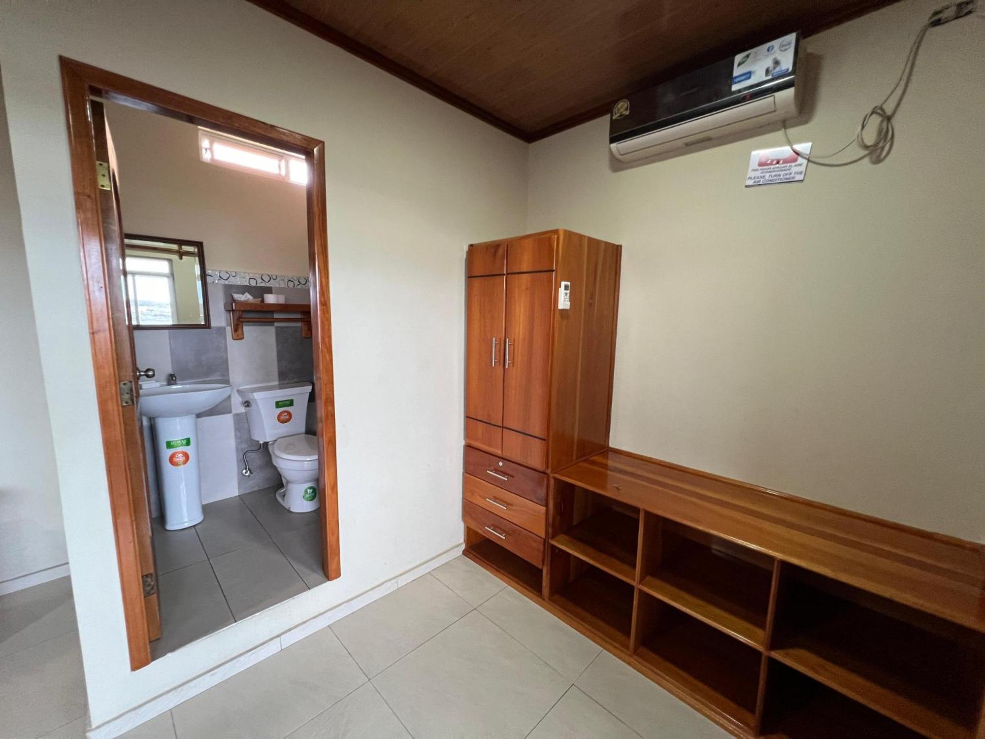 Hostal Cattleya Puerto Baquerizo Moreno Exteriör bild